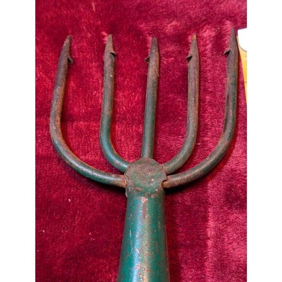 Vintage fishing frogging spear head - Picture 3 of 8